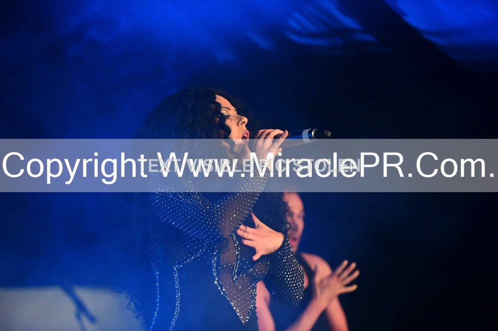 SH4_6091 - The Cher Experience
