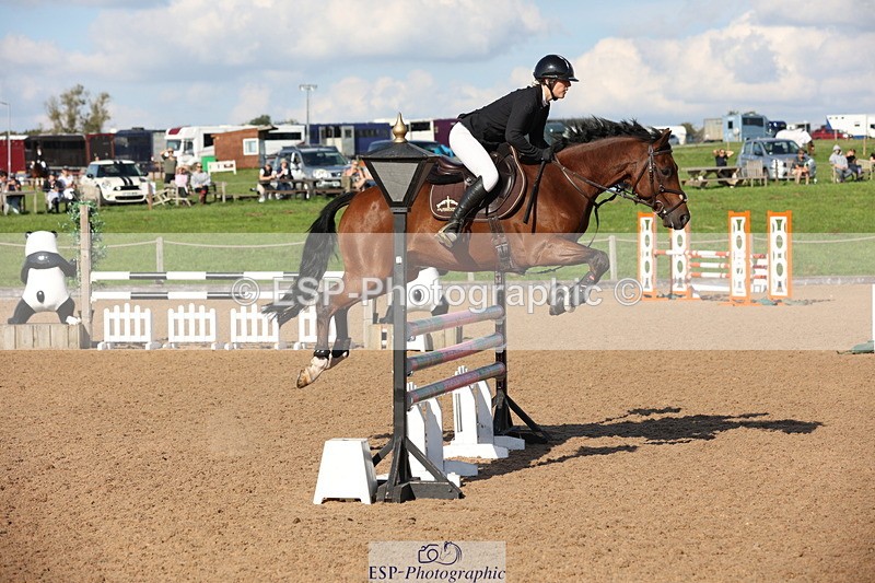 230915A-155946-02999 - Cls 6 Snr 1.05m Derby