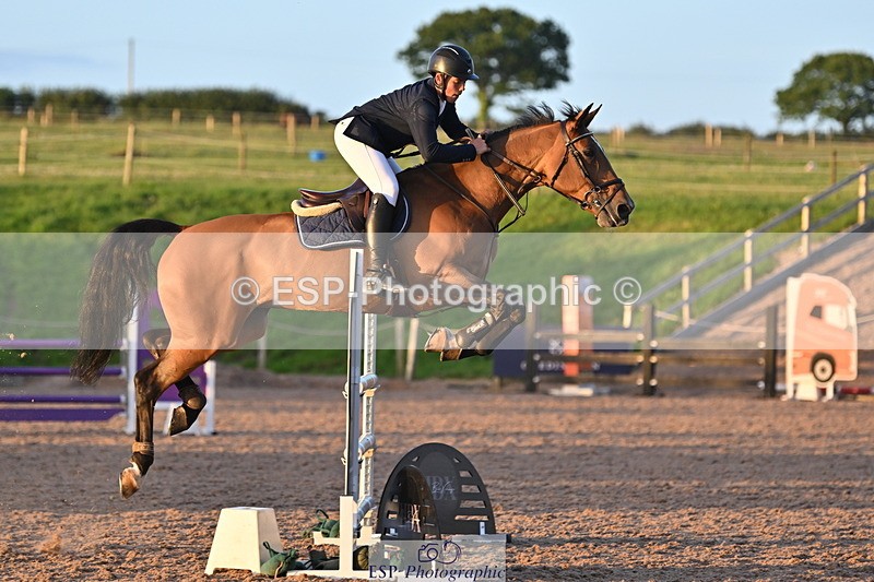 240628A-205828-02095 - Cls 8 Children on Horses 1.05m
