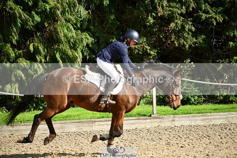 251004A-151402-01745 - Classes 8 & 9 70cm