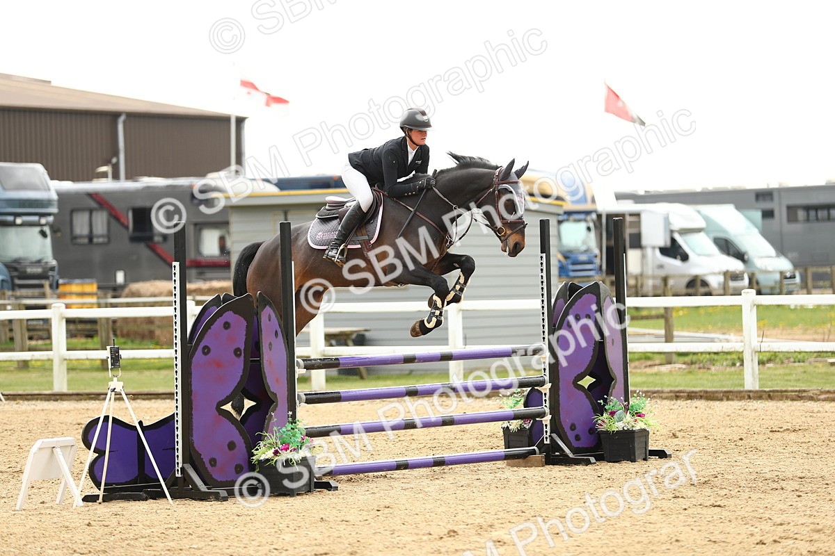 SBM_001053 - Class 3 - Senior Discovery 1m