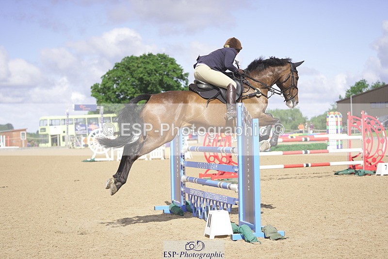 230806A-105228-01454 - Cls 13 Snr Newcomers & 1.10m Open