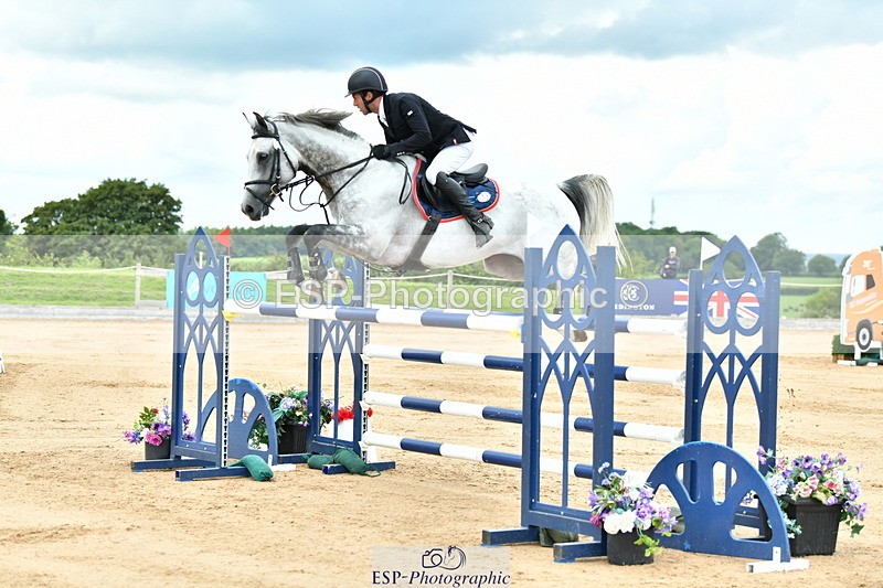 230720A-121533-02755 - Cls 33, 7 Yr Olds 1.30m