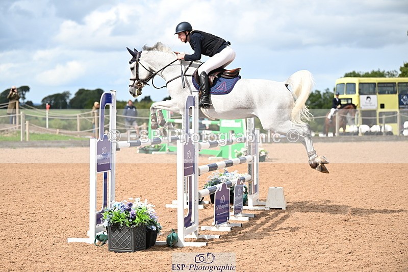 240912A-125801-01592 - Cls 3 Snr Foxhunter