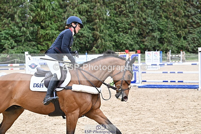 250524A-142109-12446 - D-468-Laura.Collett-LONDON.52