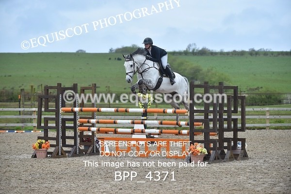 BPP_4371 - CLASS 10 RHS Foxhunter Championship Qualifier