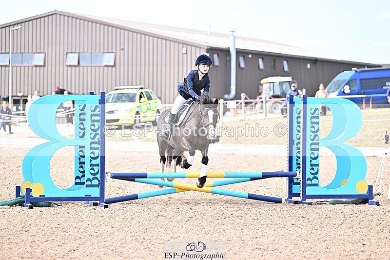 250826-153449-00139 - Clear Round and 60cm