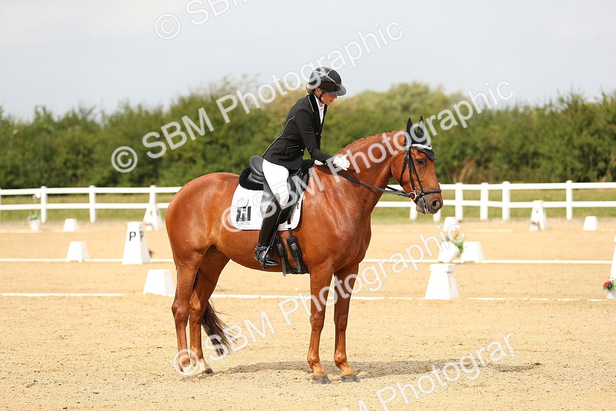 SBM_017619 - Class 13 - Novice 23 - 14.27-15.16