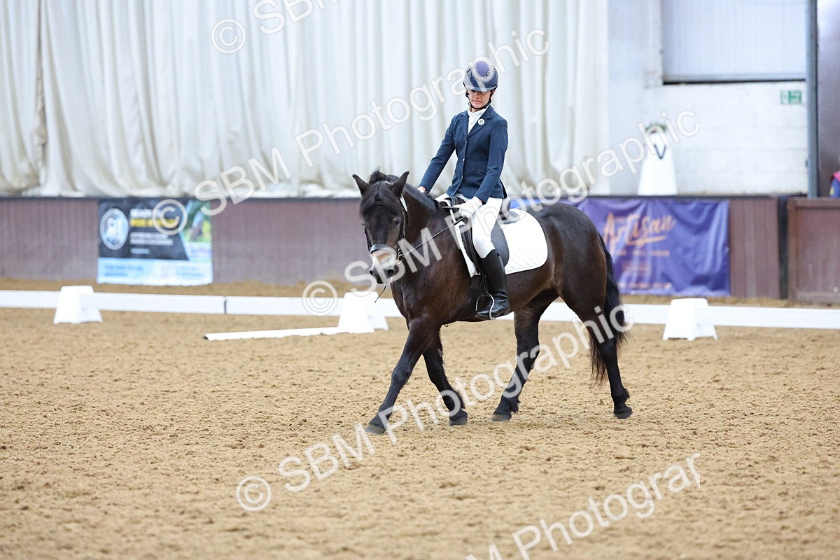 SBM_000553 - Class 2 - Intro 3 - Championship 9.54-10.50