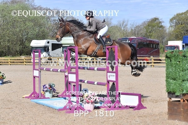BPP_1810 - CLASS 19 SUN Senior Foxhunter/ 1.20m Open