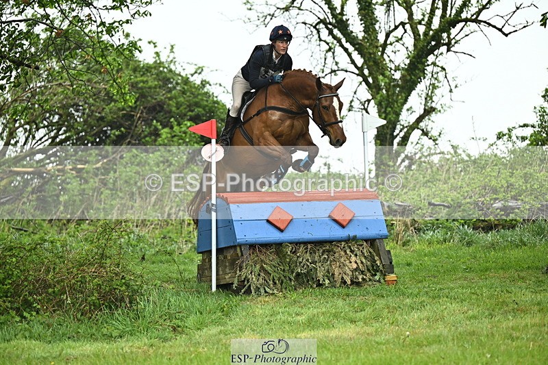 250418-103656-01490 - 053-Jancis.Weal-ESCAPE.THE.OPPOSITION