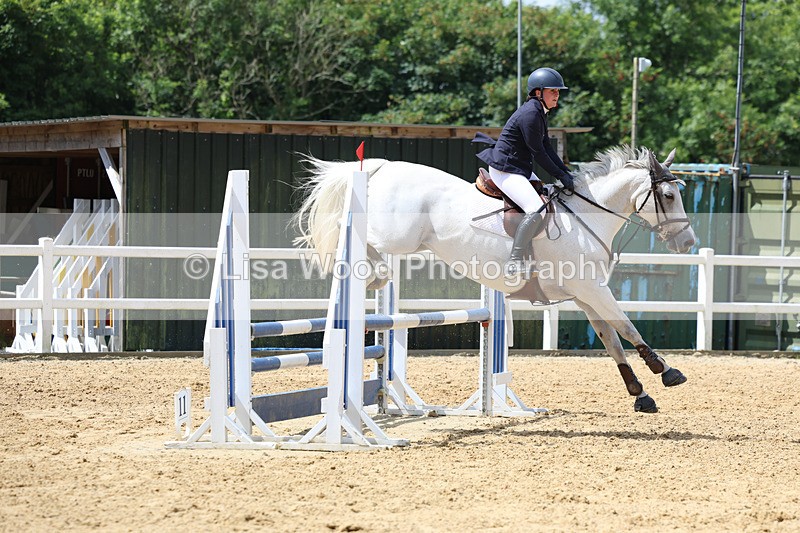 3E7A3187 - Class 4: Senior British Novice/90cm open