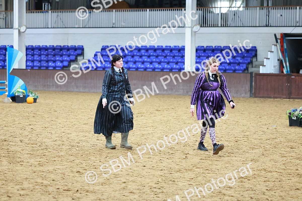 SBM_002743 - Class 4 - Pairs