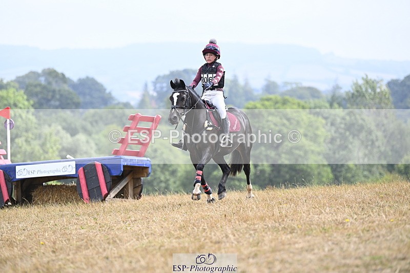 250824A-114905-35385 - 2062-Zola.Webber-Eglwysfach.Gilian