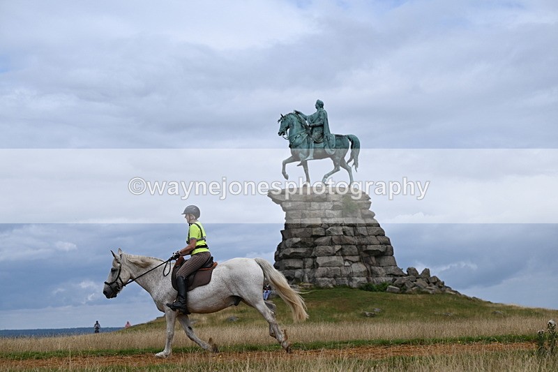 DSC_6204 - Time at Statue 12:17 to 12:44