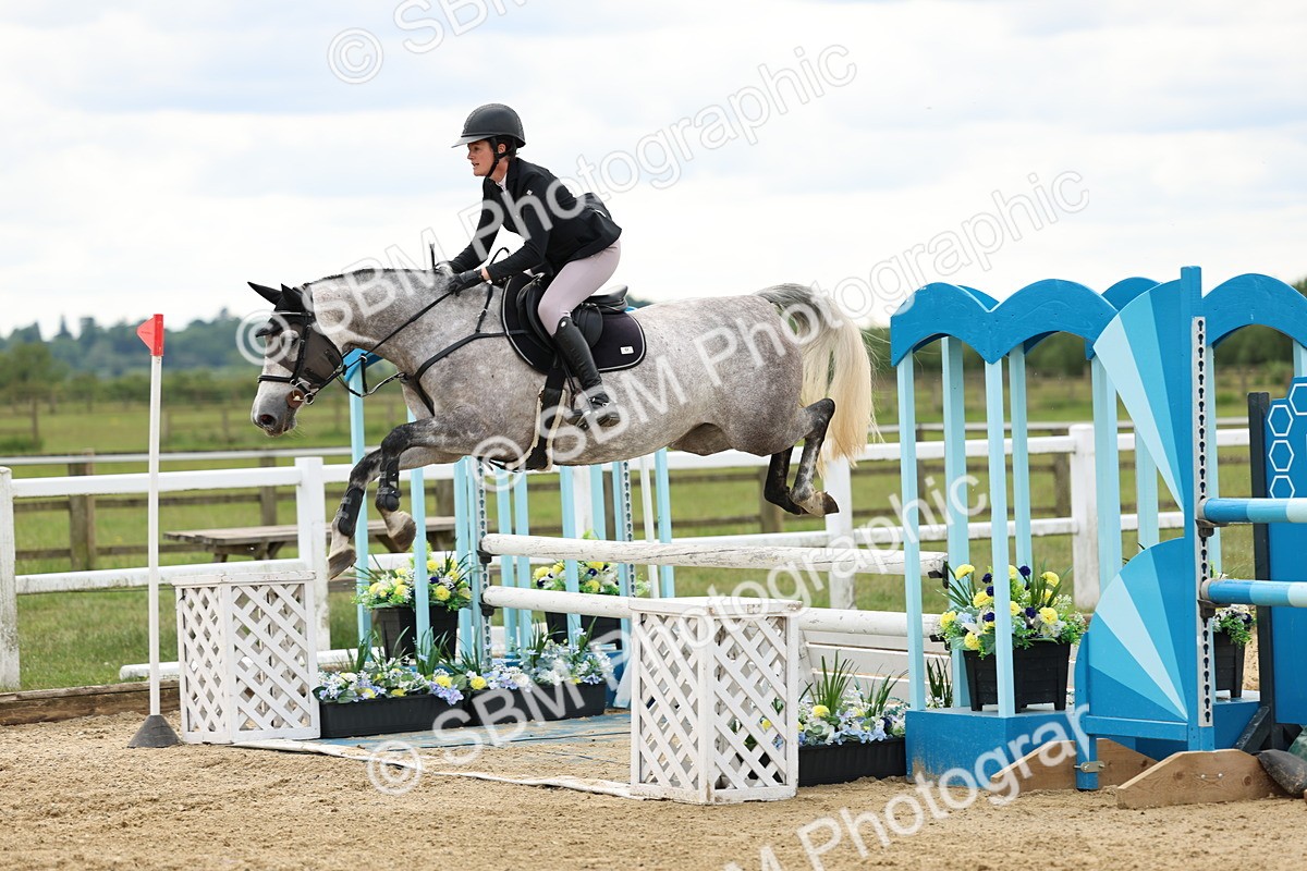 SBM_006197 - Class 19 - Senior Newcomers - 1.10m