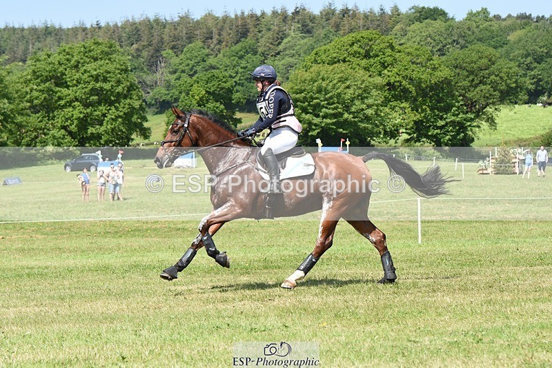 230527-105840-08761 - 264-BALLADEER_JUST_FOR_KICKS-Ellie_Healy-XC