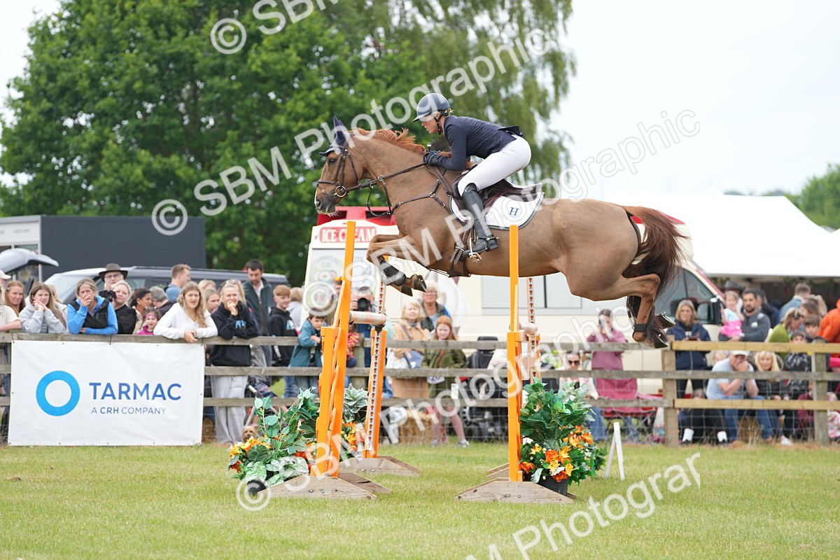 SBM_06474 - Class 202 - National 1.40m Open