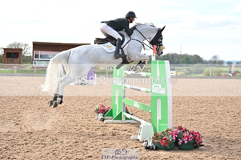 240418A-155626-04902 - Cls 9, 2 Star Big Tour 1.40m