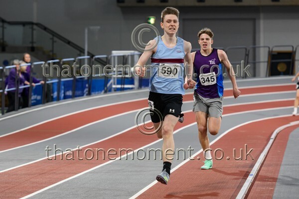 AgeInd25SAT-919695 - Track Male