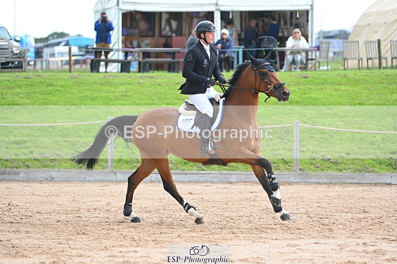 230721A-111304-05584 - Cls 6, 2 Star Medium 1.35m