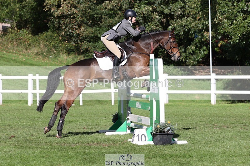 231022-130128-27471 - 507-EDGEDALE.BLUE.LADY-Katie.Lavin-TrotUp+SJ