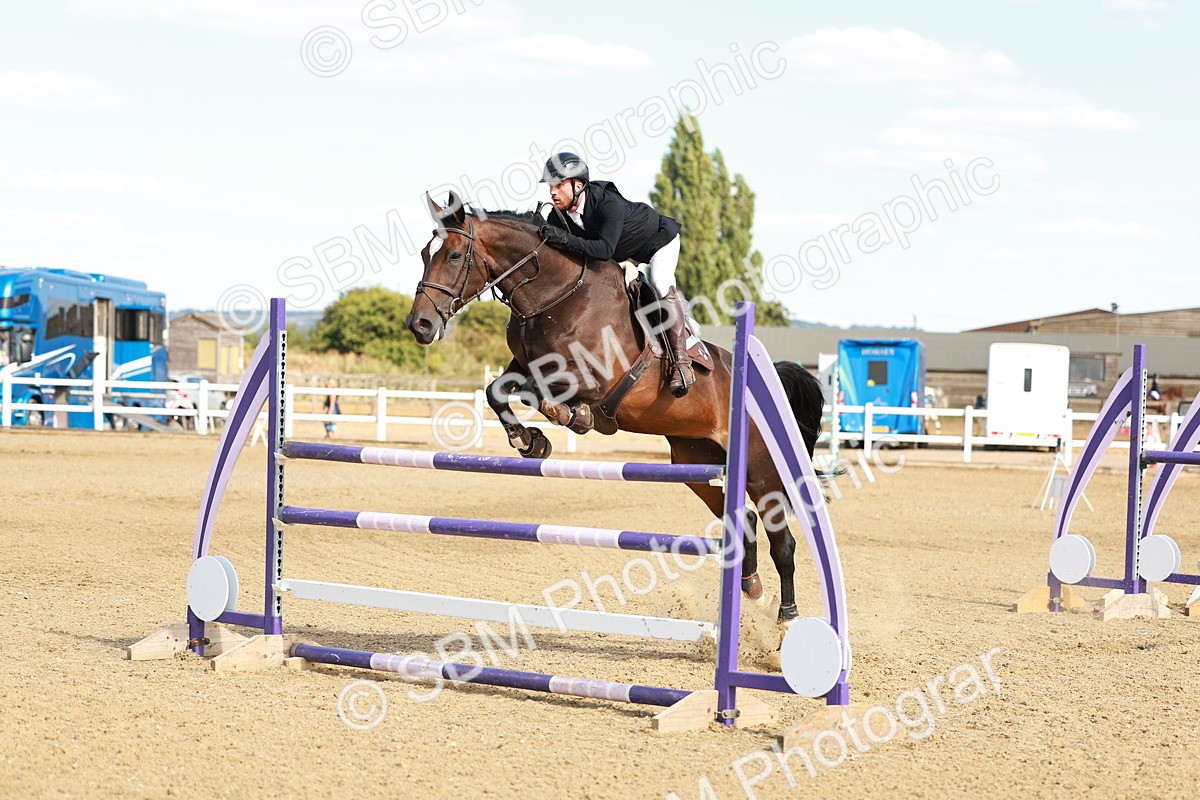 SBM_007601 - Class 5 - Senior British Foxhunter - 1.20m