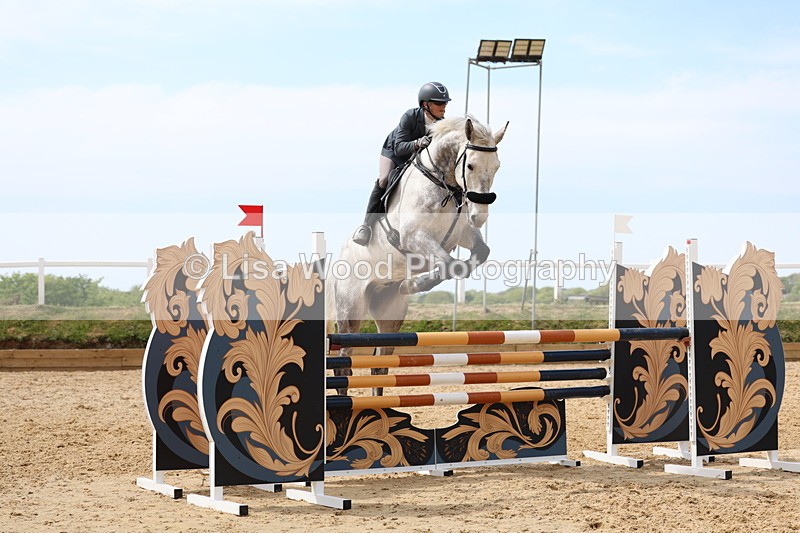 3E7A7313 - Class 7: Senior Newcomers/1.10m open