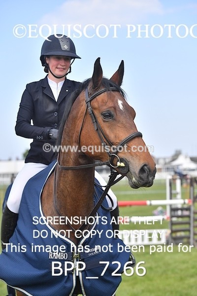 BPP_7266 - CLASS 3 Andrew Hamilton Coach, RHS Foxhunter Championship Qualifier
