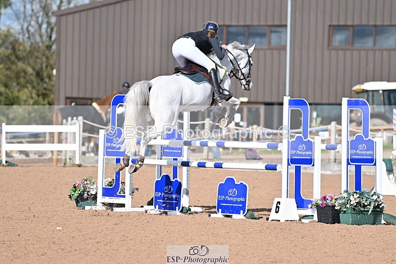 231014A-124201-04635 - Cls 19 1.15m Members Cup