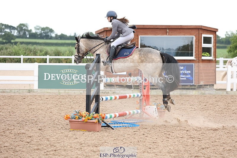 240630A-162157-15132 - Cls 33 Foxhunter and 1.10m Open