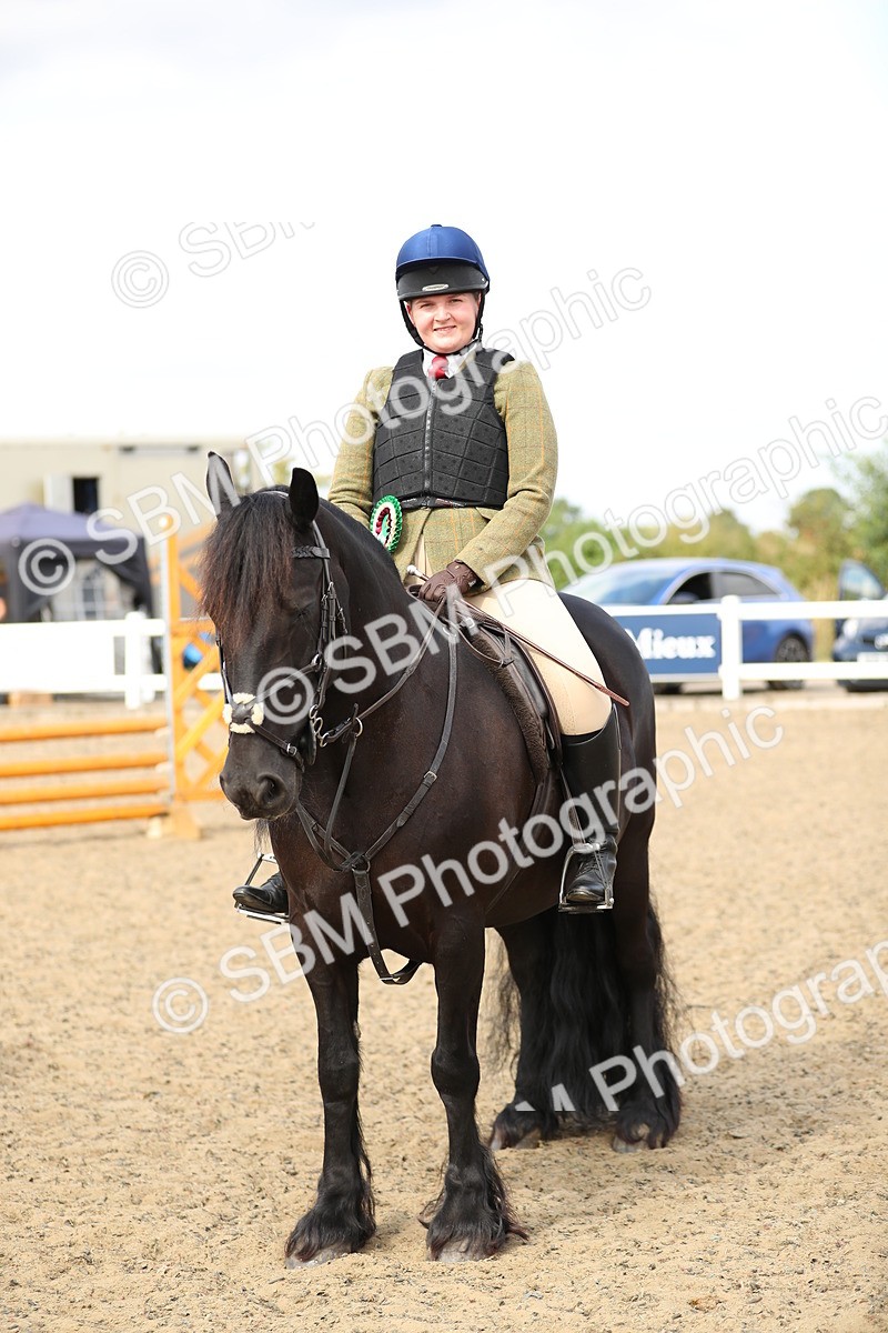 SBM_05685 - Class 48a Style & Performance 70cm (15-19)