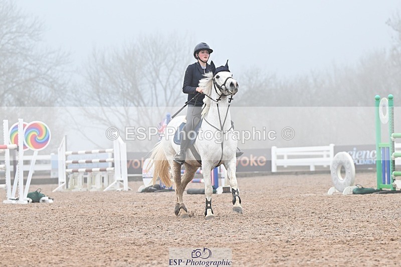 251115-130654-00882 - Cls 14+15 Junior 1.20m and 148cm