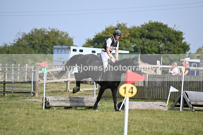 WJ6_2289 - 60cm XC Time 14:21 to 14:47