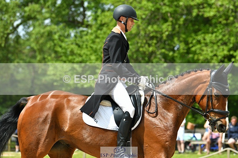 230525-113252-04044 - 201-JAEGER_MASTER-Tom_Woodward-WEDTrotUp+DR