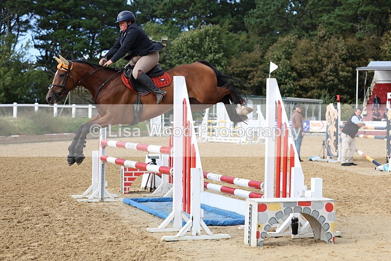 3E7A0583 - Class 13: Senior Newcomers/1.10m open