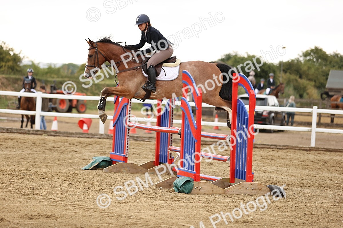 SBM_024805 - Class 9 - Senior British Novice - 90cm
