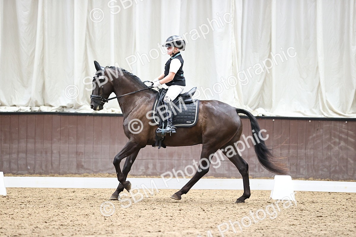SBM_001476 - Novice 4 - 11.15-13.22