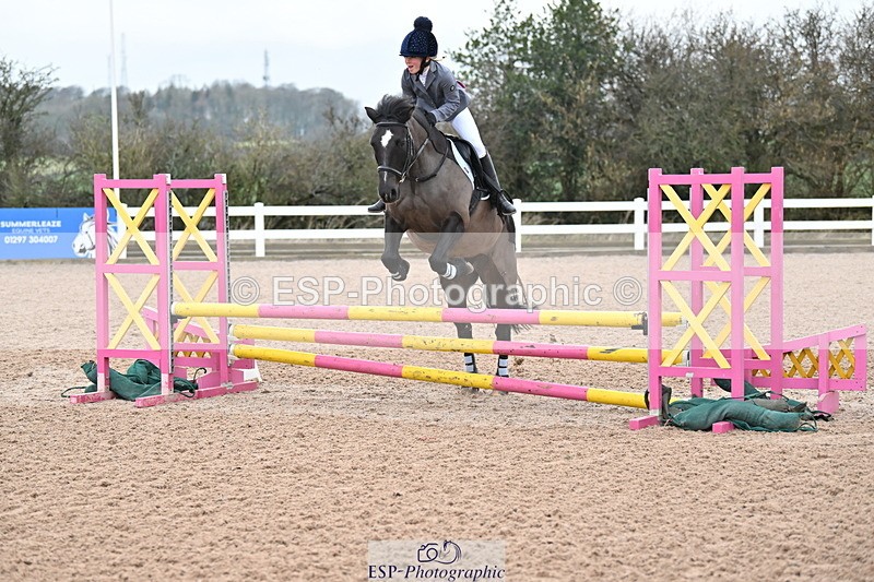 240309A-102019-00073 - Cls 1 Pony Intro 70cm