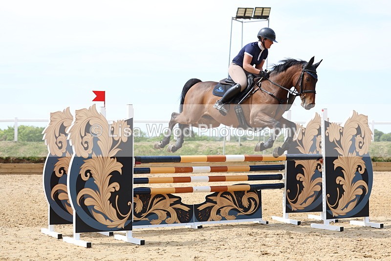 3E7A7008 - Class 7: Senior Newcomers/1.10m open