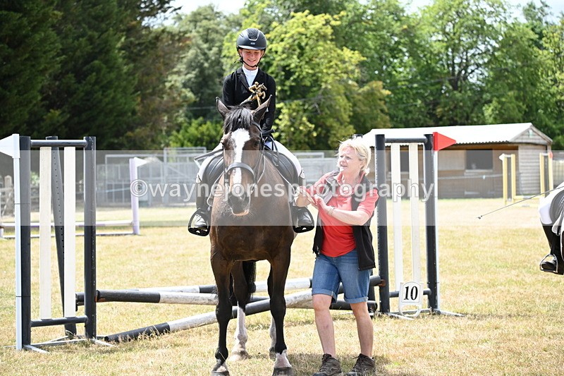 WJ6_5529 - Class 12 Minimus Jumping 45cm