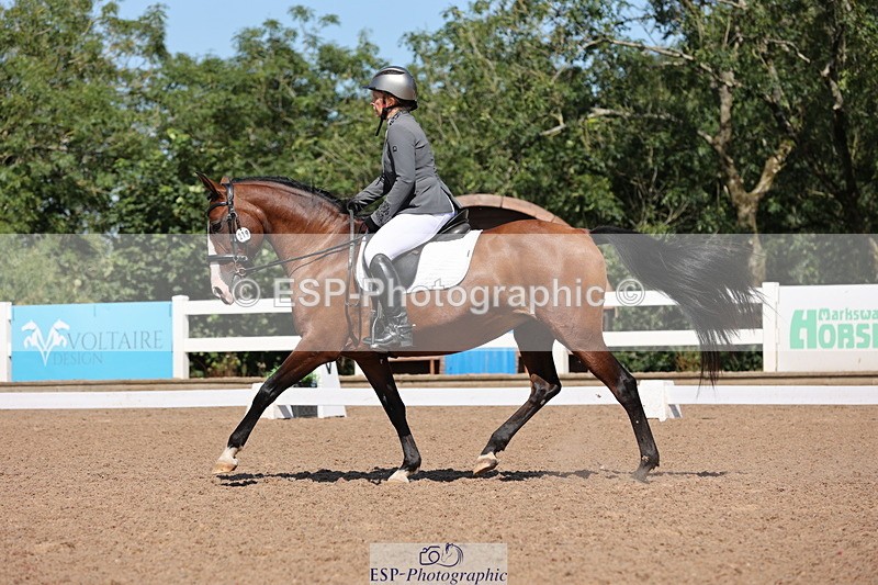 240816A-115806-04318 - 219-Sarah.Baldwin-Ervilha.Dos.Leitoes