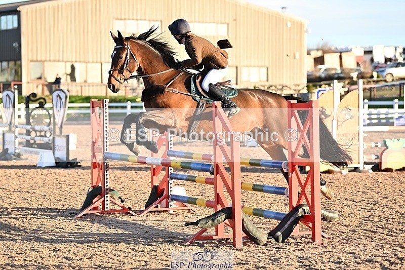 241208-092150-01499 - Cls 18 Bliss of London Novice Champ Q