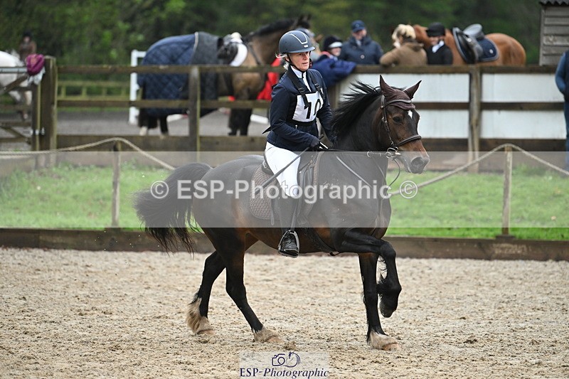 250418A-141840-01118 - UnAff 70cm