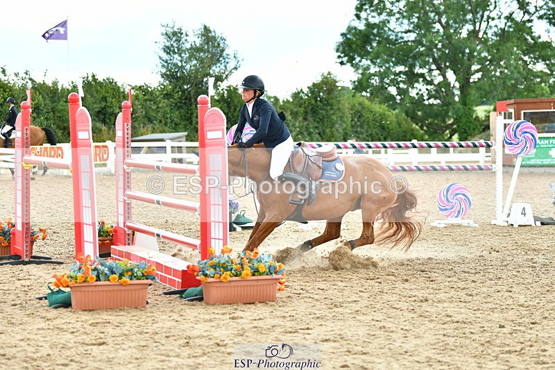 230721A-142631-06913 - Cls 22, 1 Star Gold 1.30m