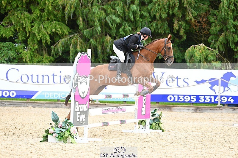 230826-125918-19111 - Round 2 Start - 13.40 coursewalk