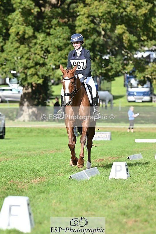 231020-144023-10955 - 667-BAILE.NA.CROISE-Emma.Pine-DR