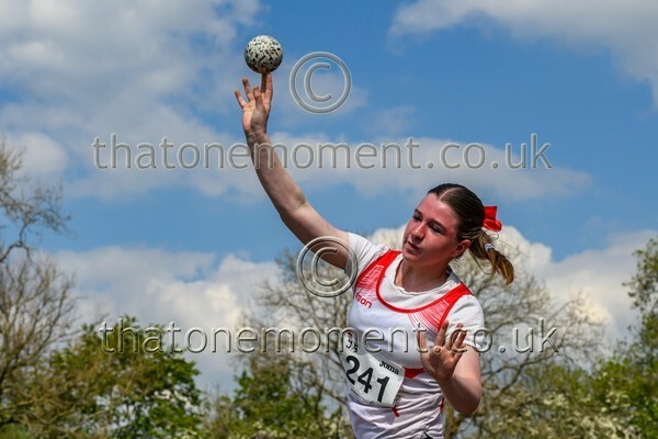 West25Sat-910418 - Field Female