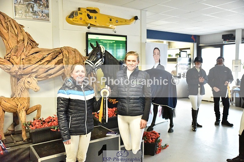 250214-153314-02551 - Advanced Medium Silver Presentations