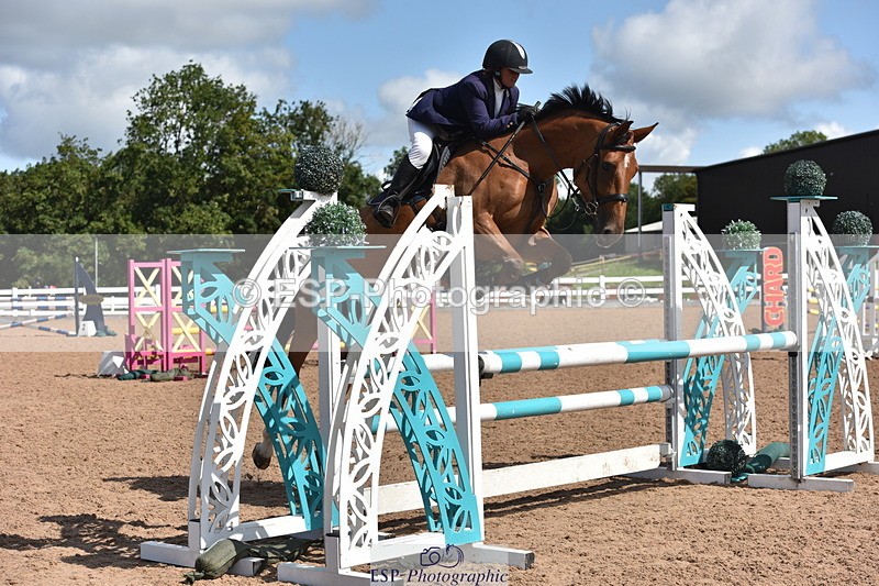 230806A-111204-01351 - Cls 17 Snr Discovery & 1m Open